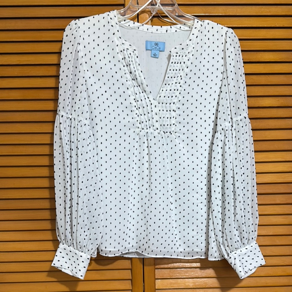 CeCe White and Black Puff Sleeve Blouse